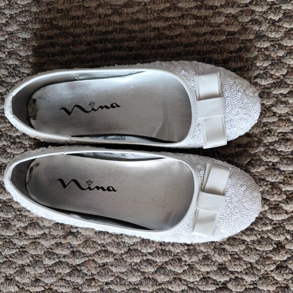 Girls ballet ribbon bow flats with white sequins size 3M - Picture 2 of 4